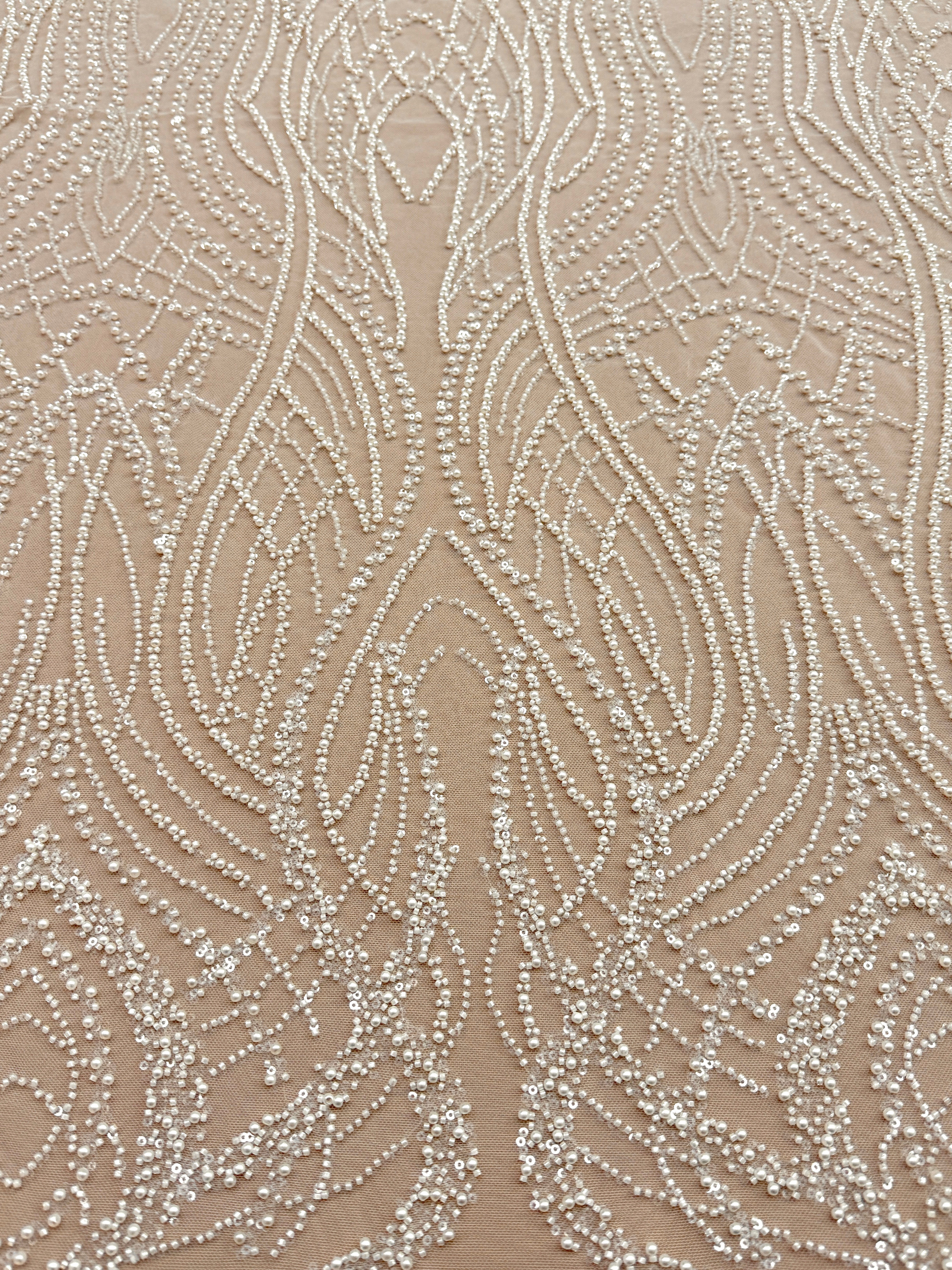 Cupon 1.50 m din Dantela Couture Ivory cu Perle, Margele si Paiete