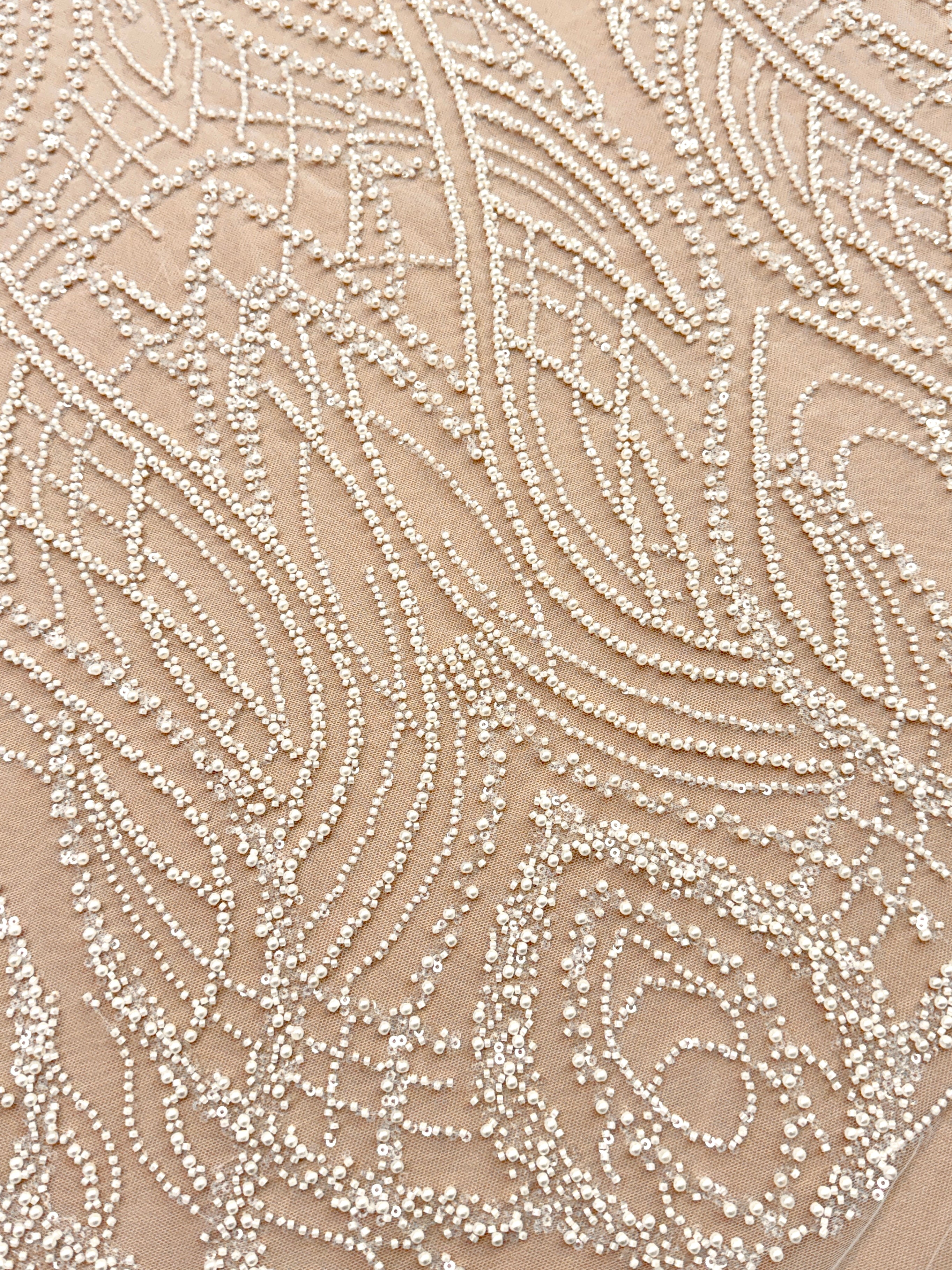 Cupon 1.50 m din Dantela Couture Ivory cu Perle, Margele si Paiete