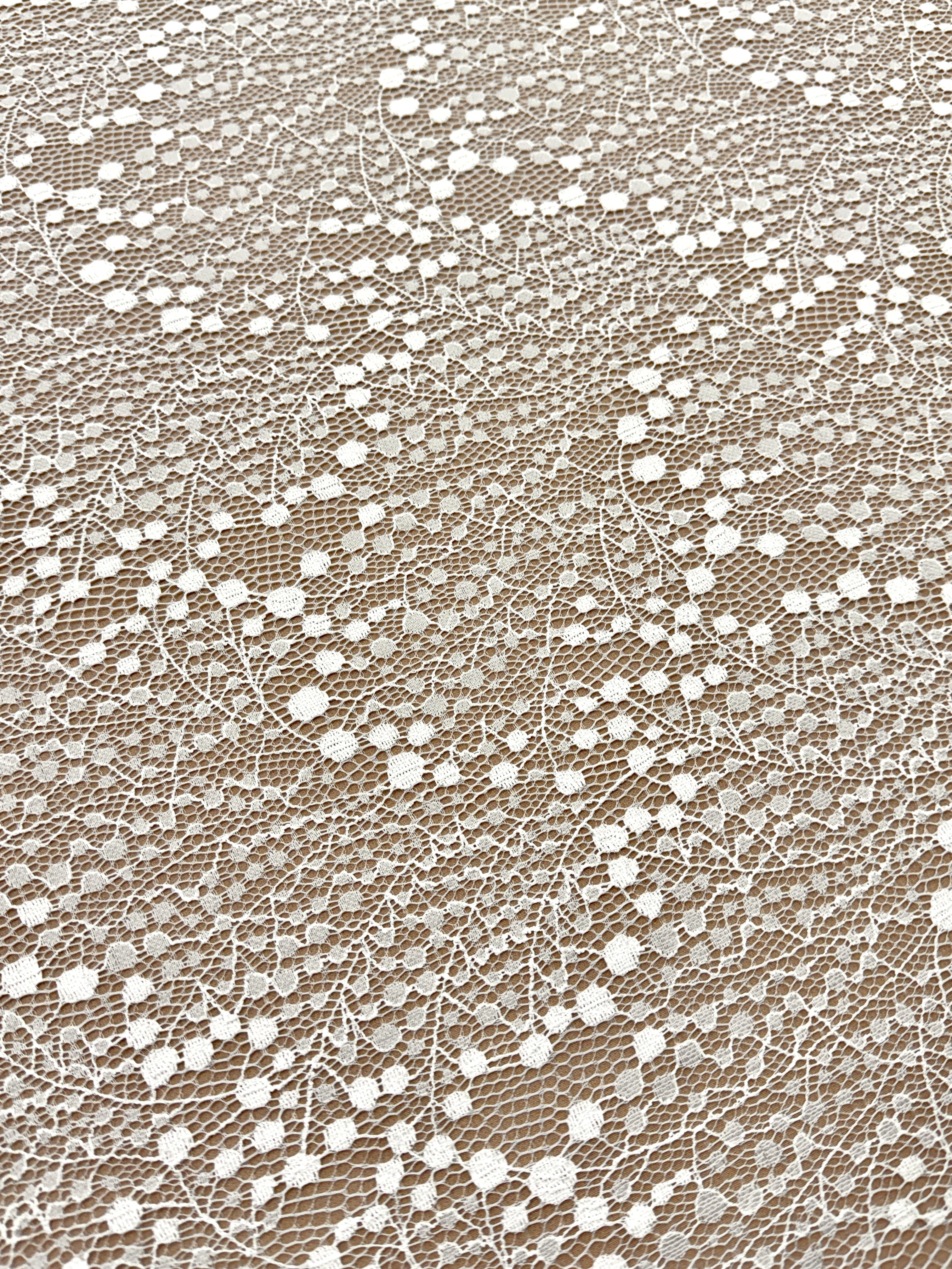 Dantela Chantilly Ivory