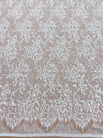 Dantela Chantilly Ivory cu Paiete - Cupon 3 m