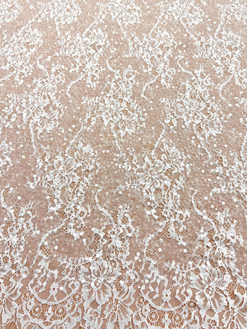 Dantela Chantilly Ivory cu Paiete - Cupon 3 m