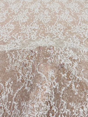Dantela Chantilly Ivory cu Paiete - Cupon 3 m
