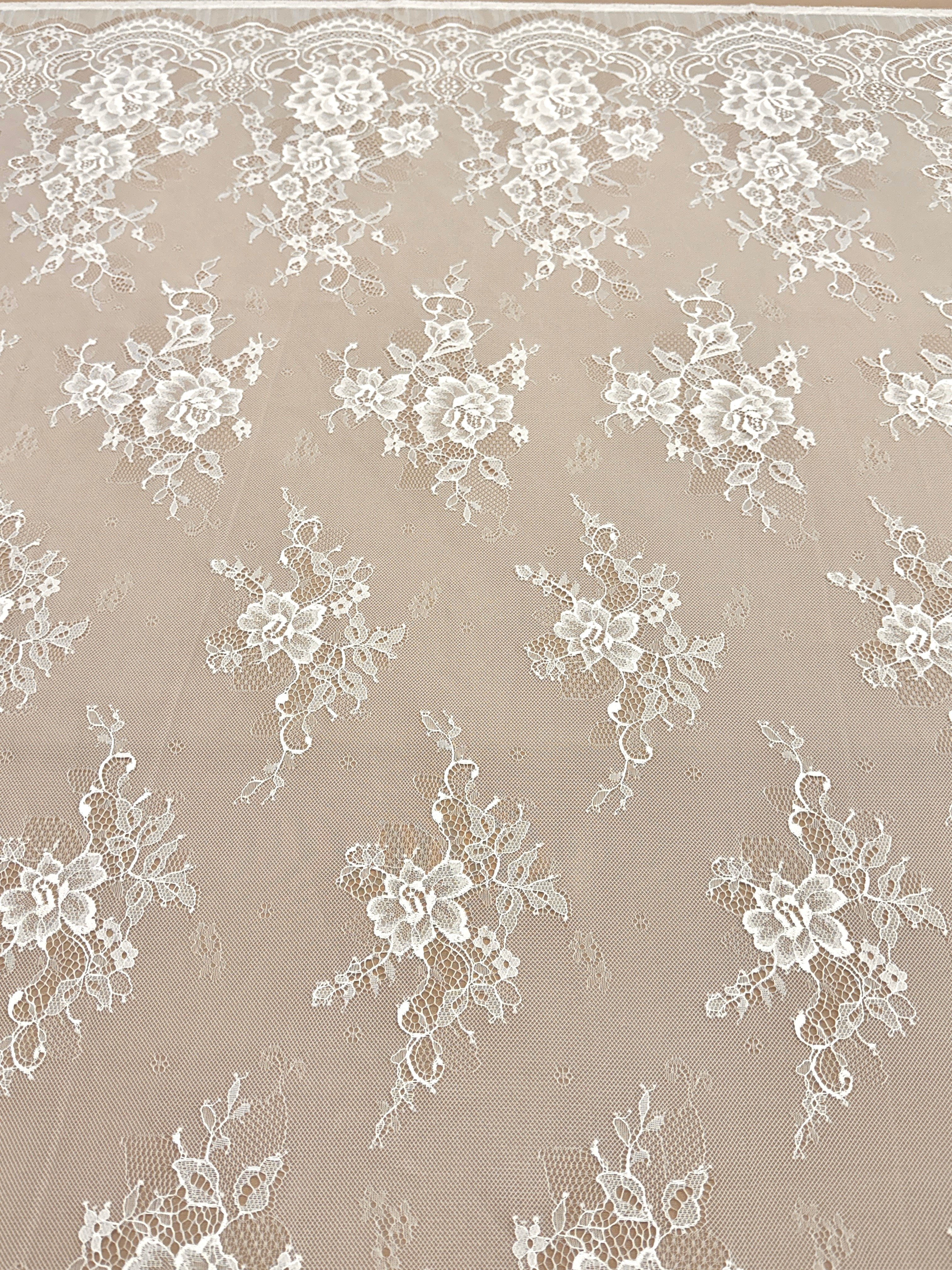 Dantela Chantilly Ivory - Cupon 3 m