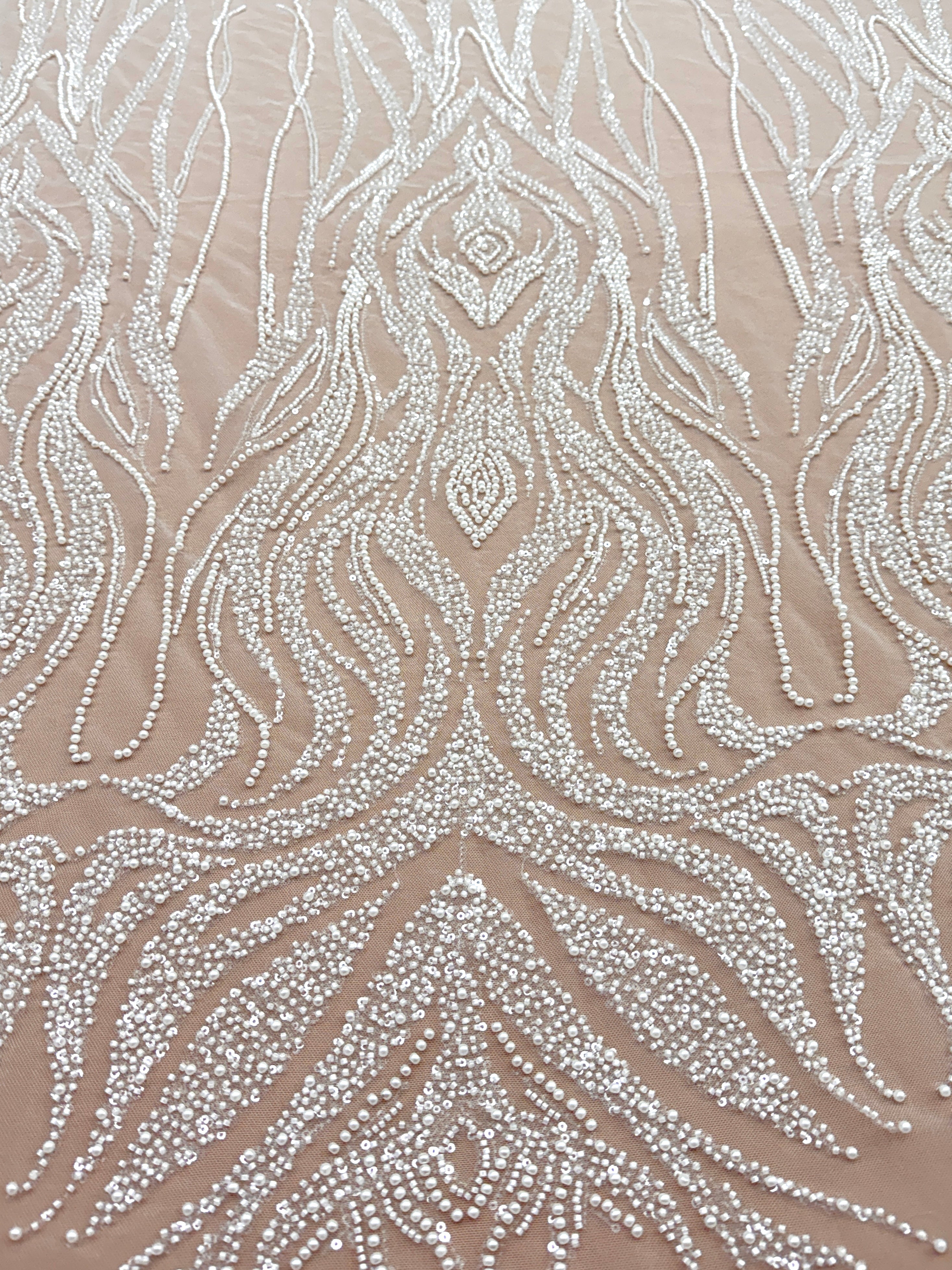 Dantela Ivory cu Model Geometric, cu Perle, Margele si Paiete