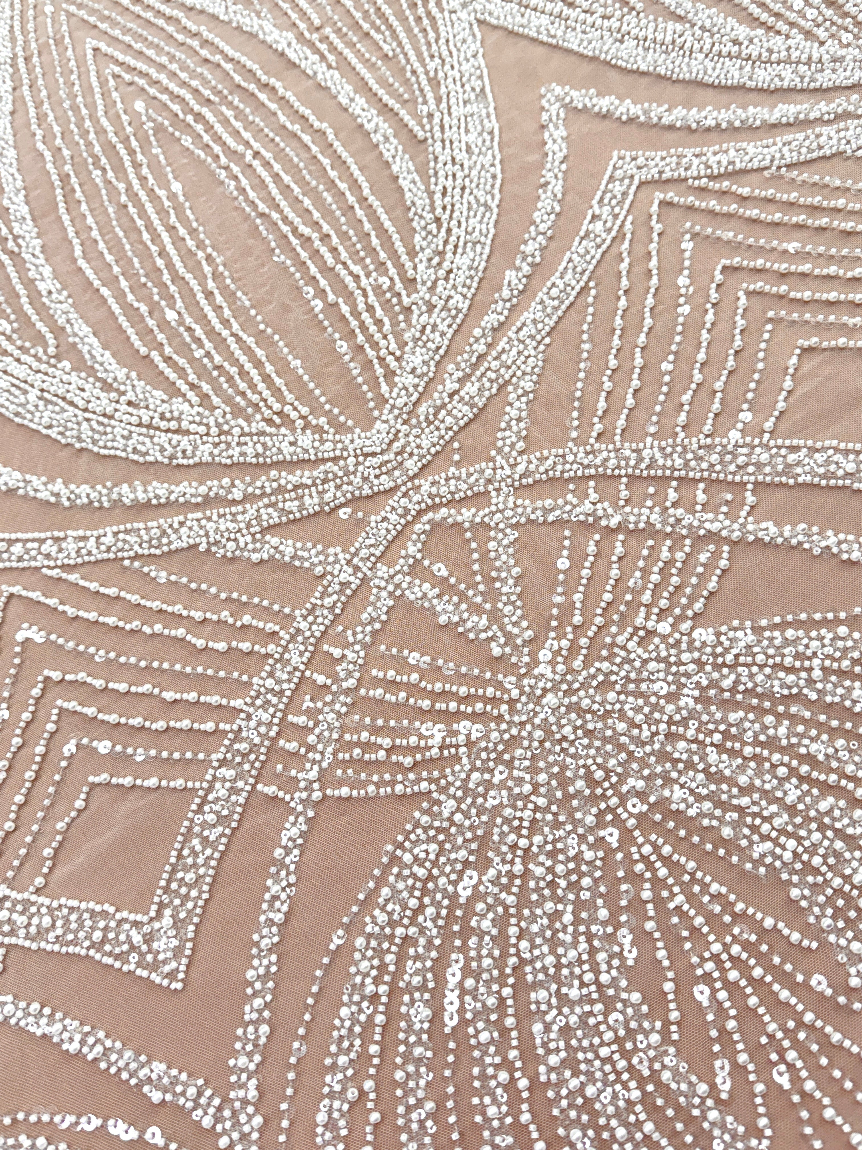 Dantela Ivory cu Model Geometric, cu Perle, Margele si Paiete