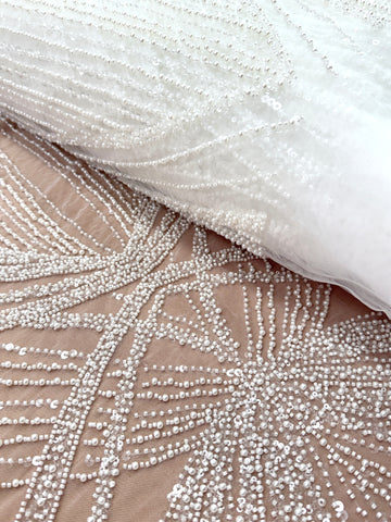 Dantela Ivory cu Model Geometric, cu Perle, Margele si Paiete