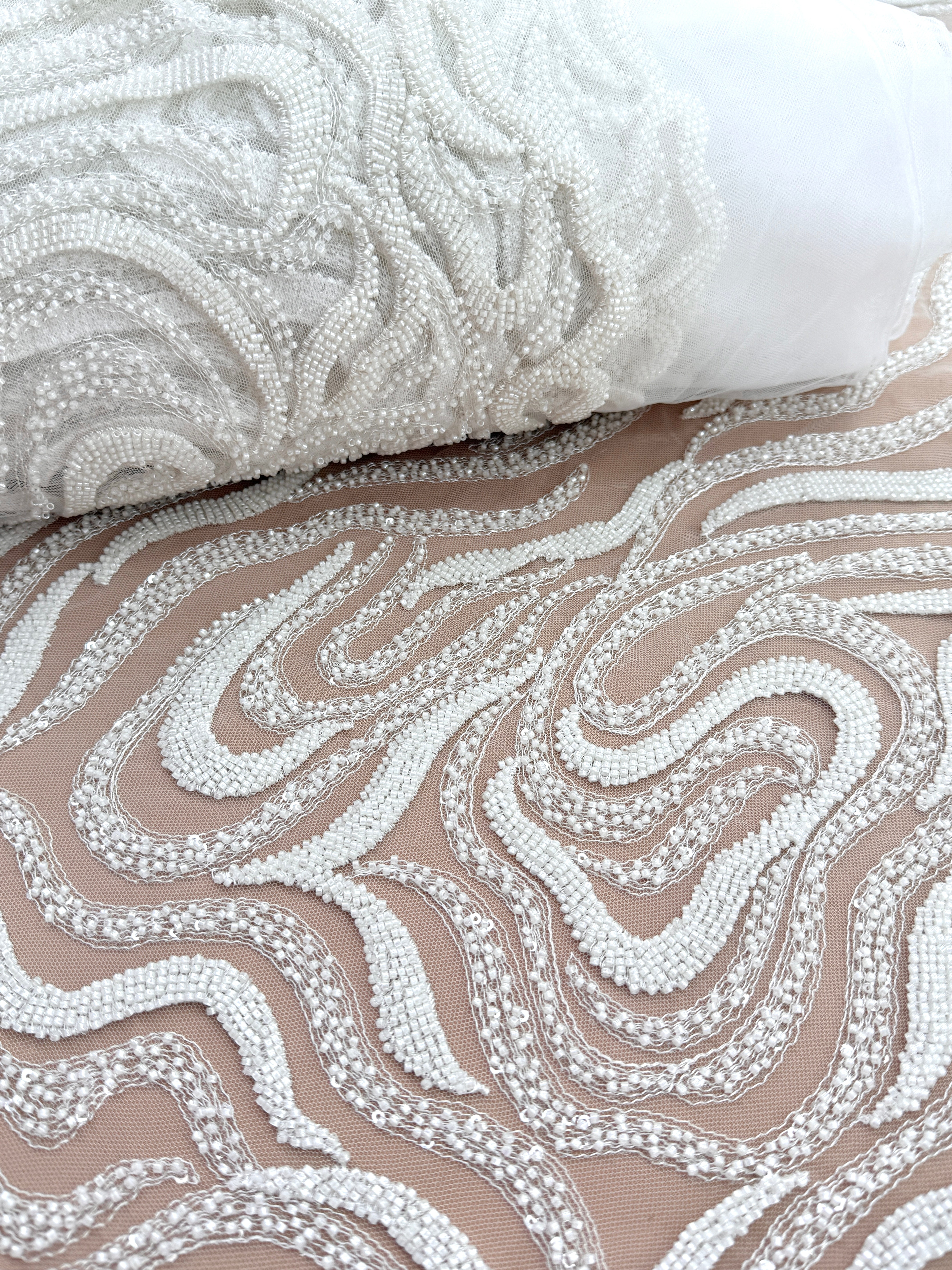 Dantela Ivory cu Model Geometric, cu Margele si Paiete