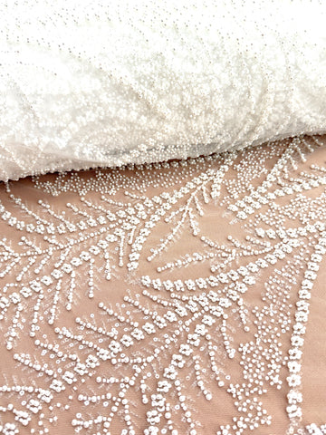 Dantela Ivory cu Model Geometric, cu Perle, Margele si Paiete