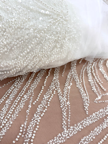 Dantela Ivory cu Model Geometric, cu Perle, Margele si Paiete