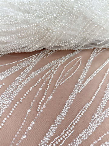 Dantela Ivory cu Model Geometric, cu Perle, Margele si Paiete