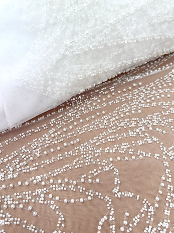 Dantela Ivory cu Model Liniar, cu Margele si Paiete