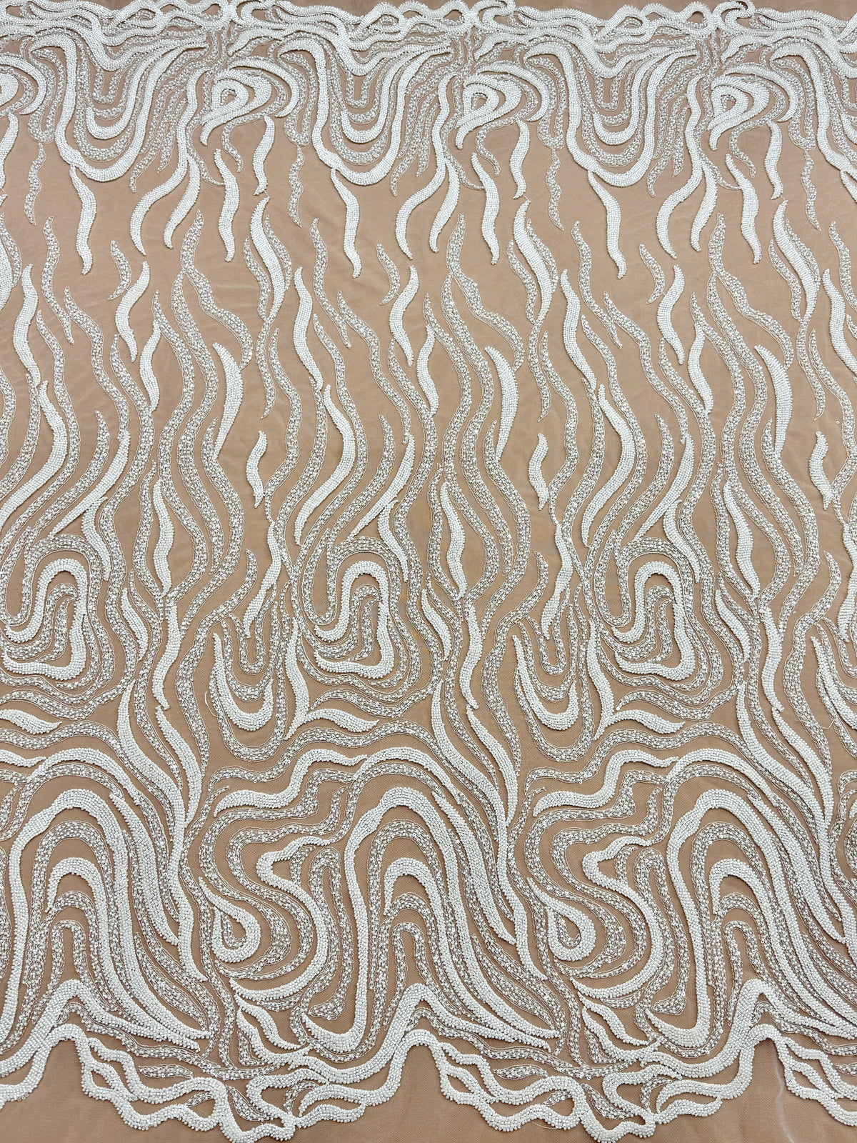 Dantela Ivory cu Model Geometric, cu Margele si Paiete