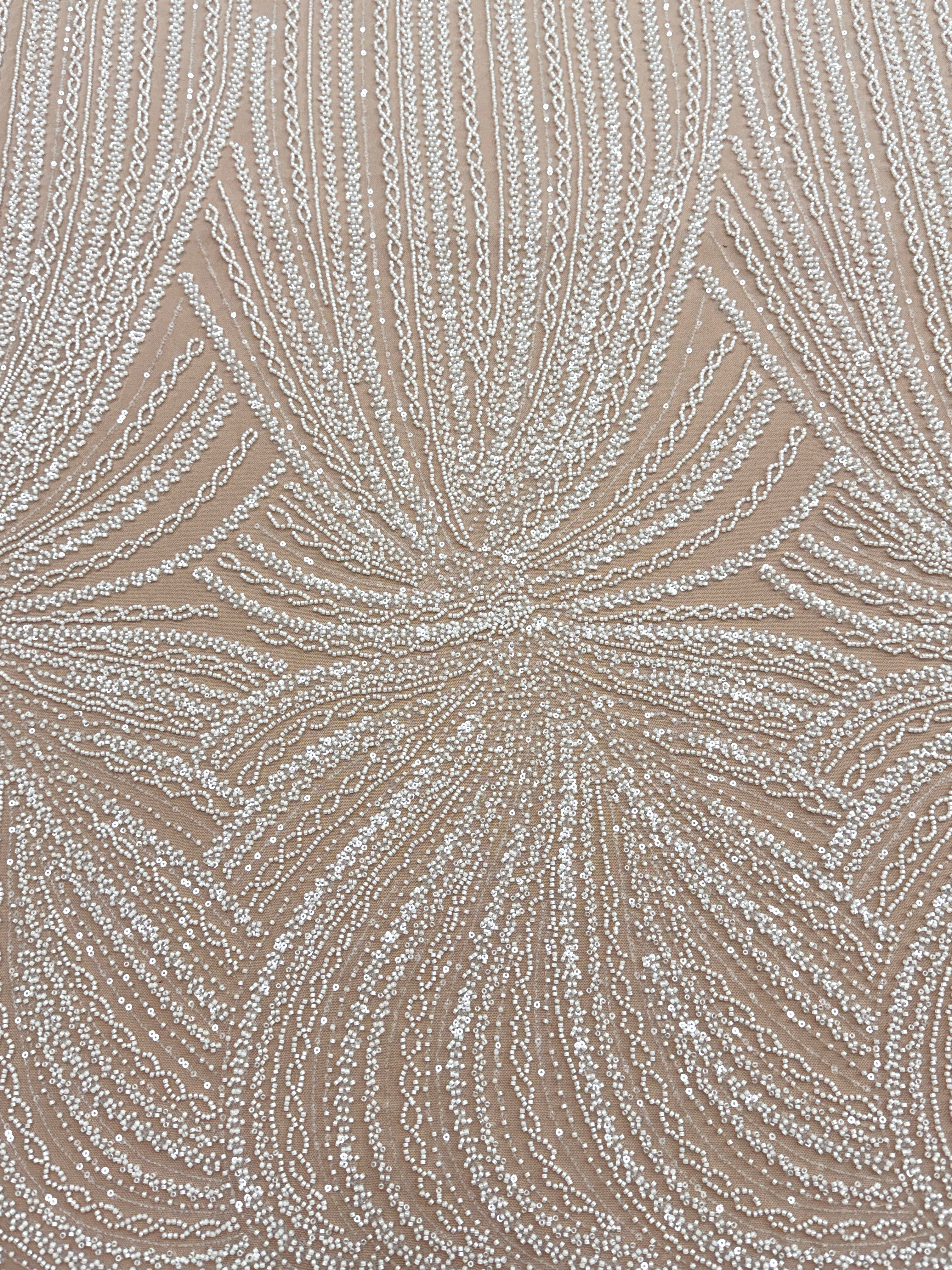 Dantela Couture Ivory cu Model Liniar, cu Margele si Paiete