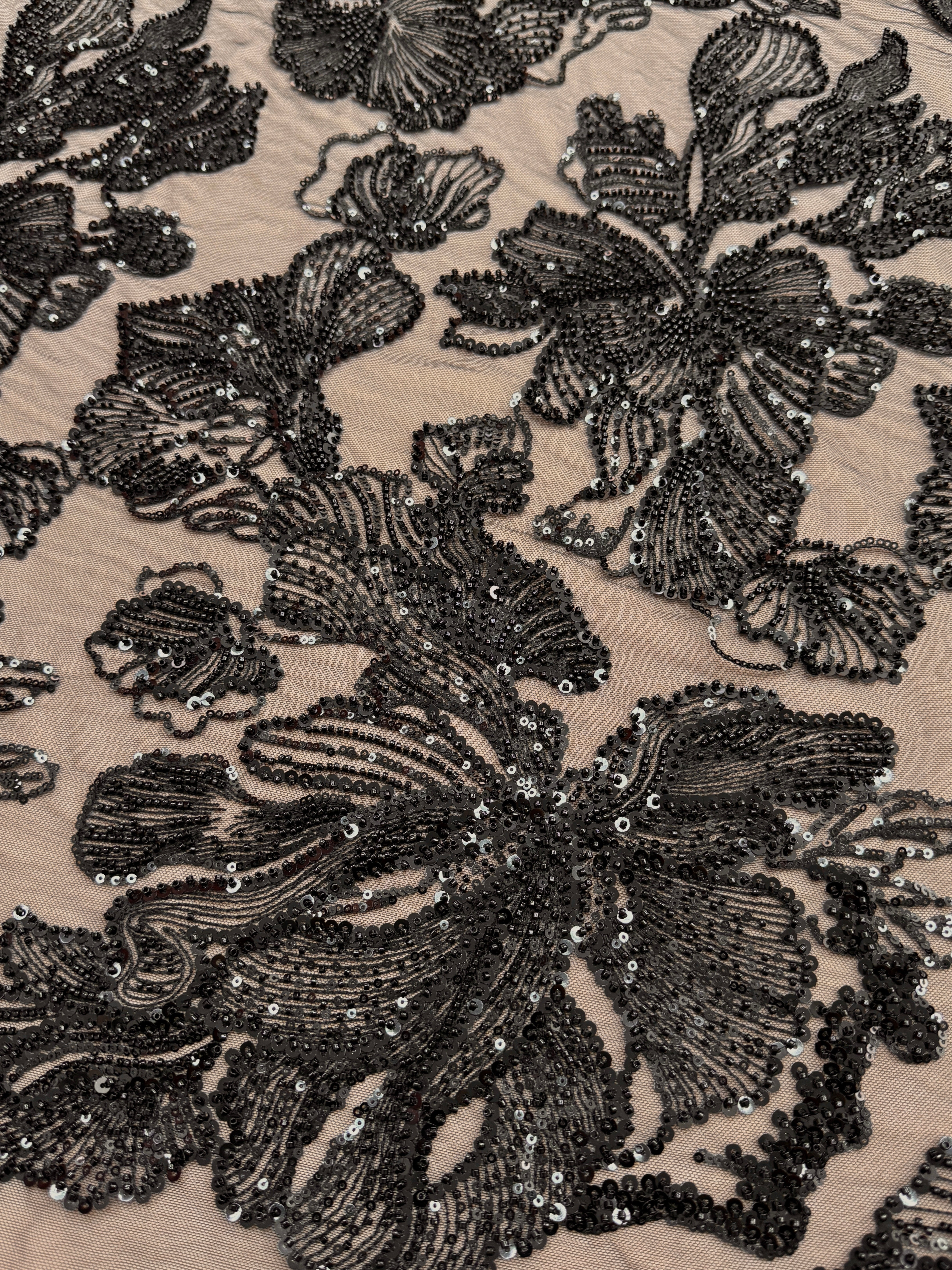 Dantela Couture Neagra cu Model Floral, cu Margele si Paiete