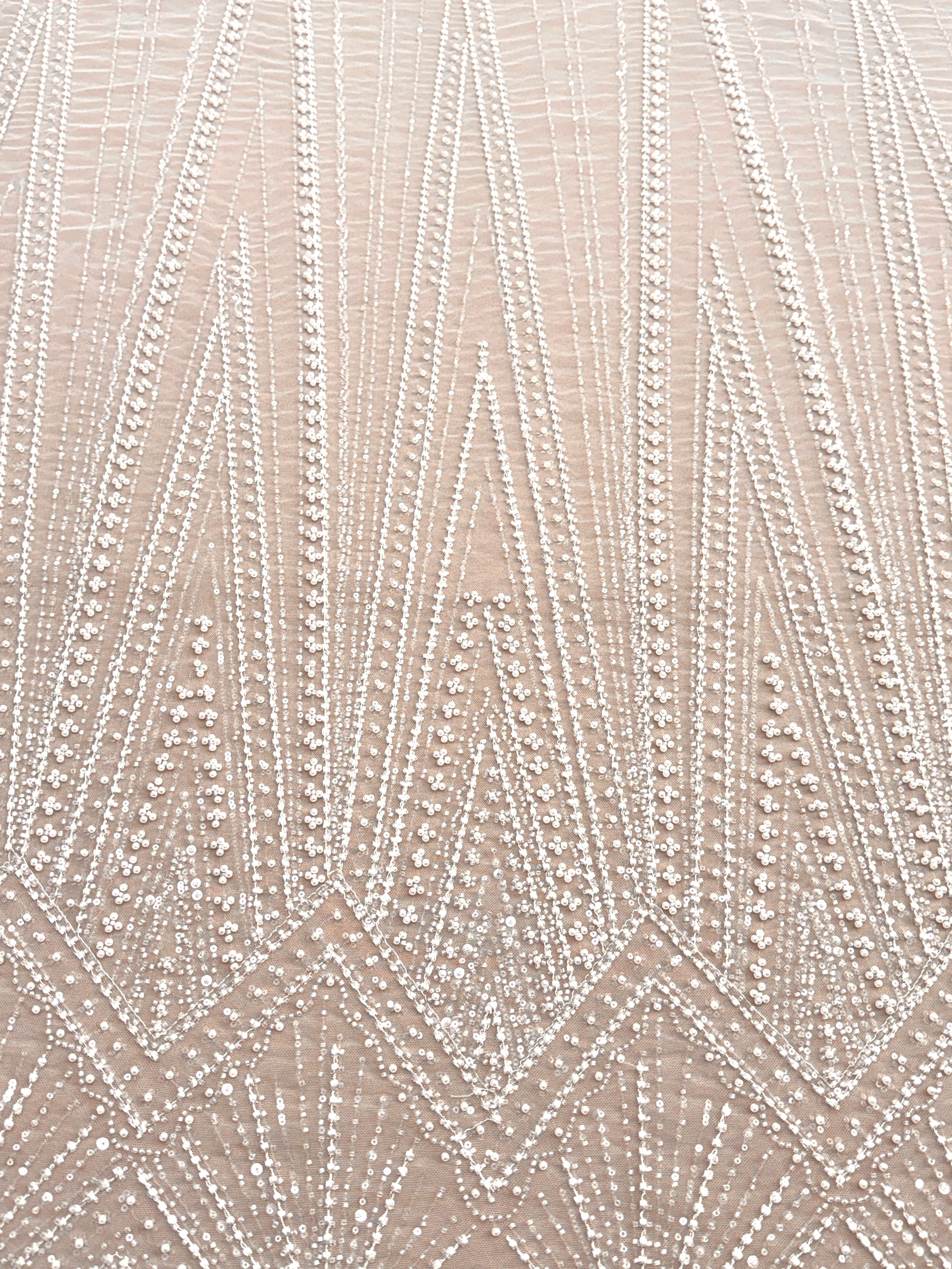 Dantela Ivory cu Model Geometric, cu Perle, Margele si Paiete