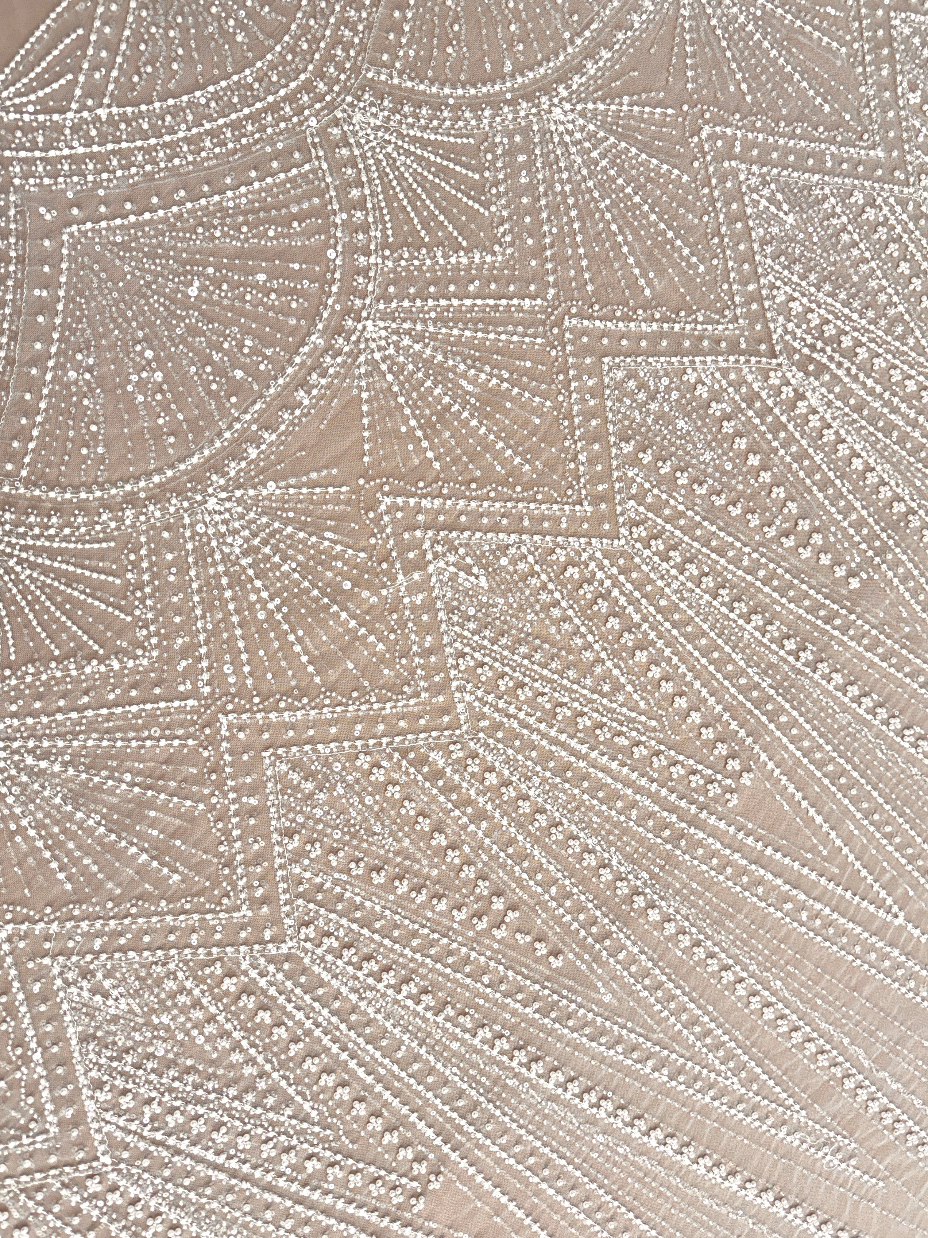 Dantela Ivory cu Model Geometric, cu Perle, Margele si Paiete