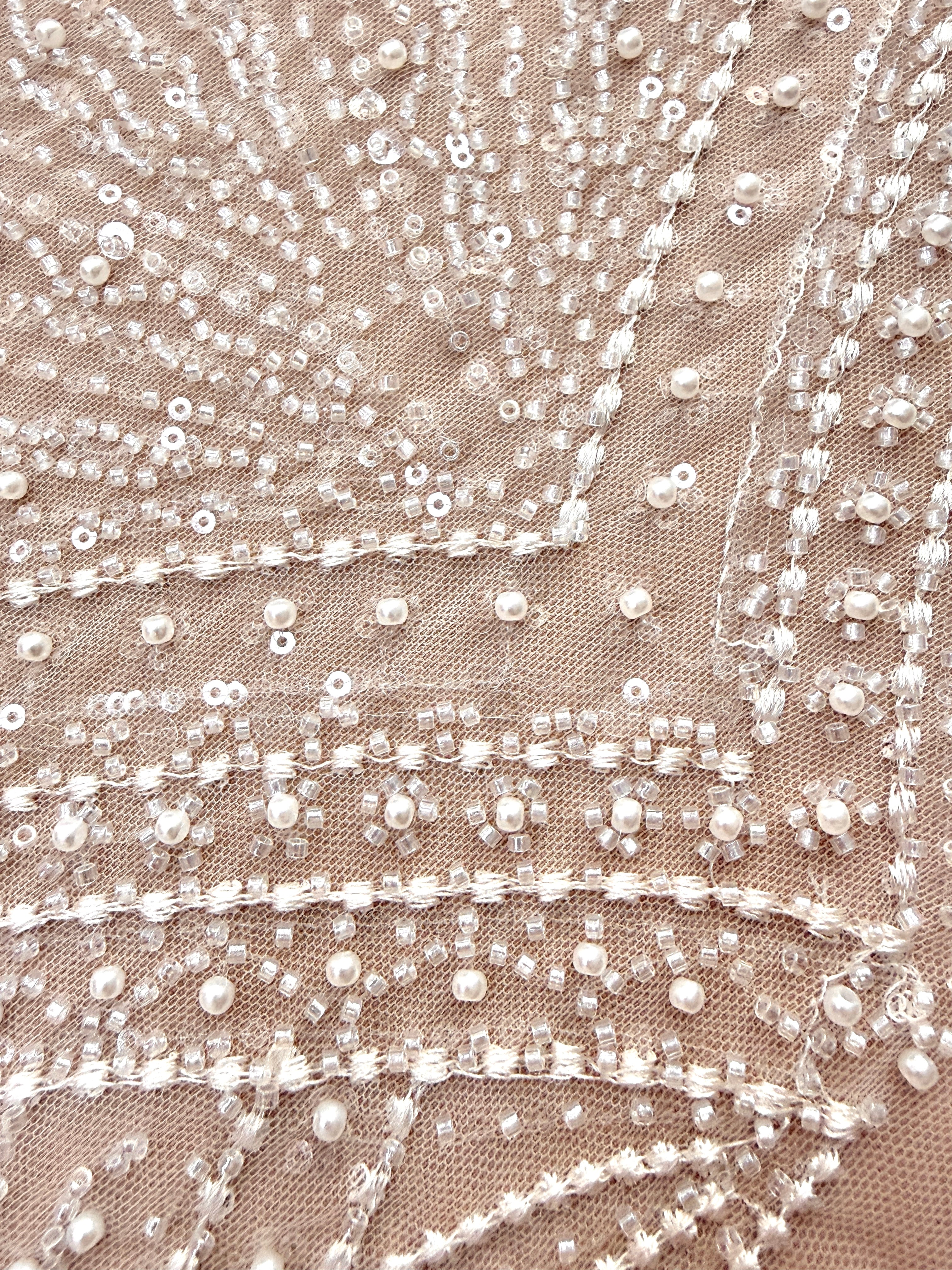 Dantela Ivory cu Model Geometric, cu Perle, Margele si Paiete