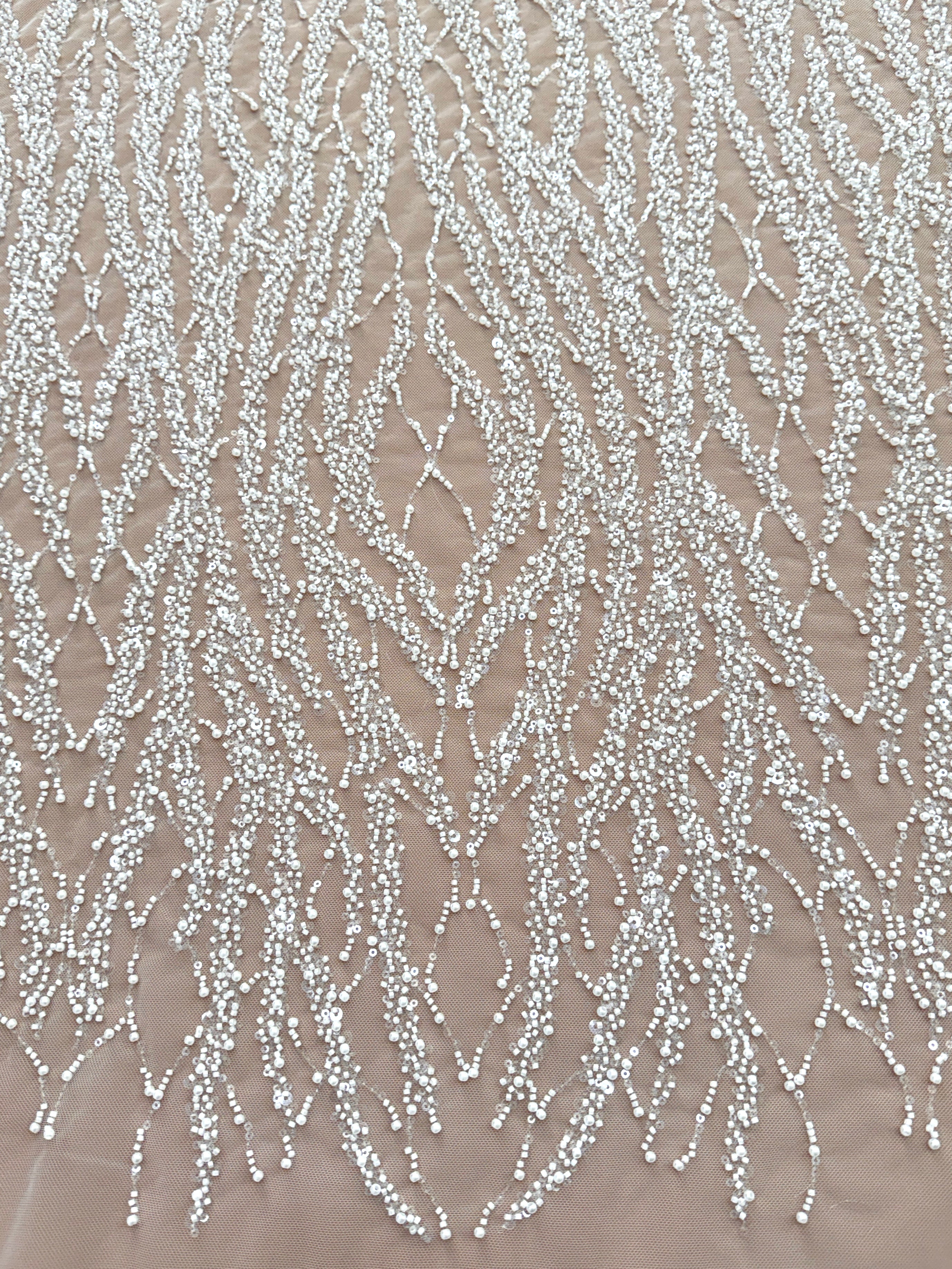 Dantela Couture Ivory cu Siraguri, cu Perle, Margele si Paiete