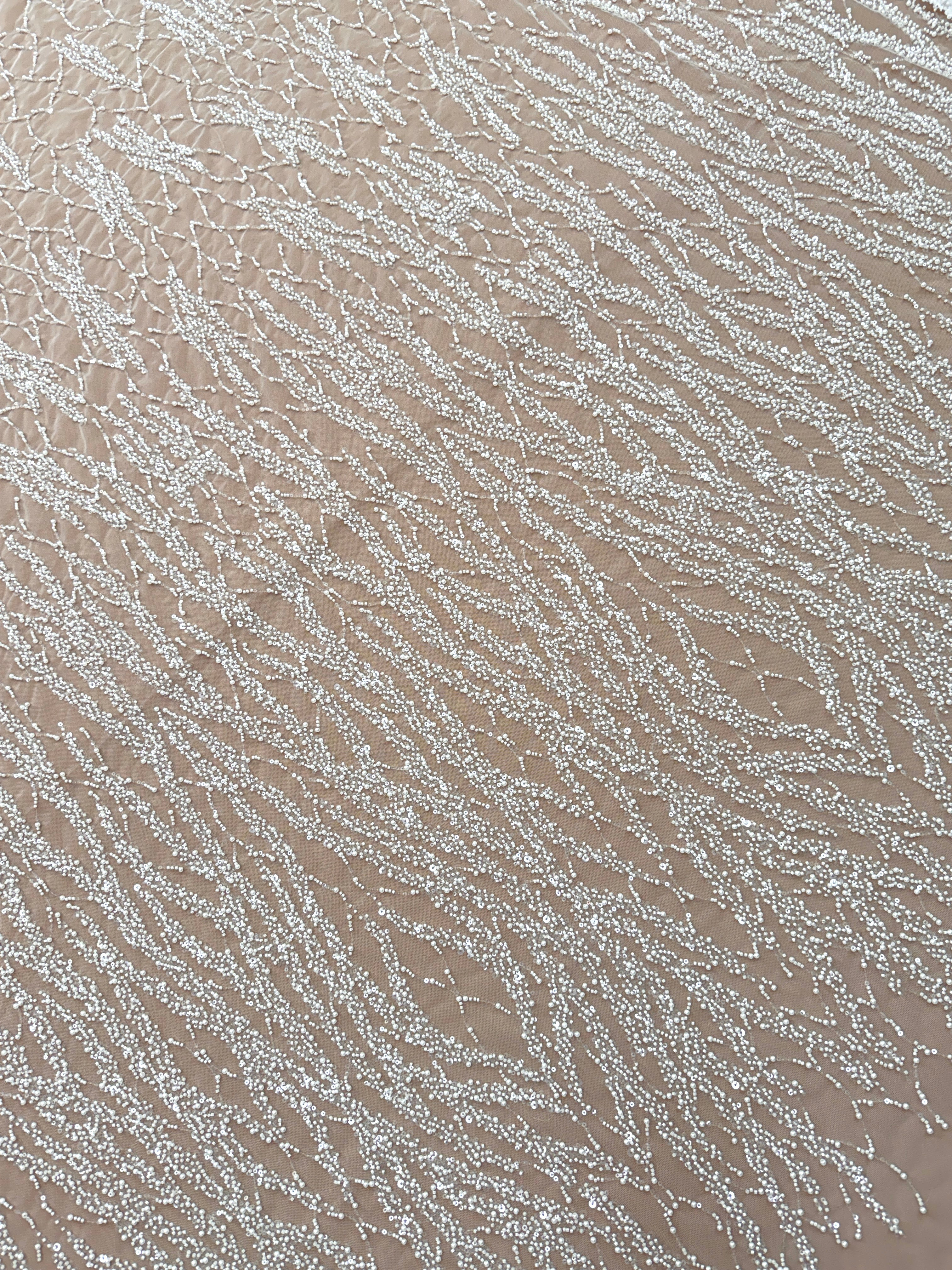 Dantela Couture Ivory cu Siraguri, cu Perle, Margele si Paiete
