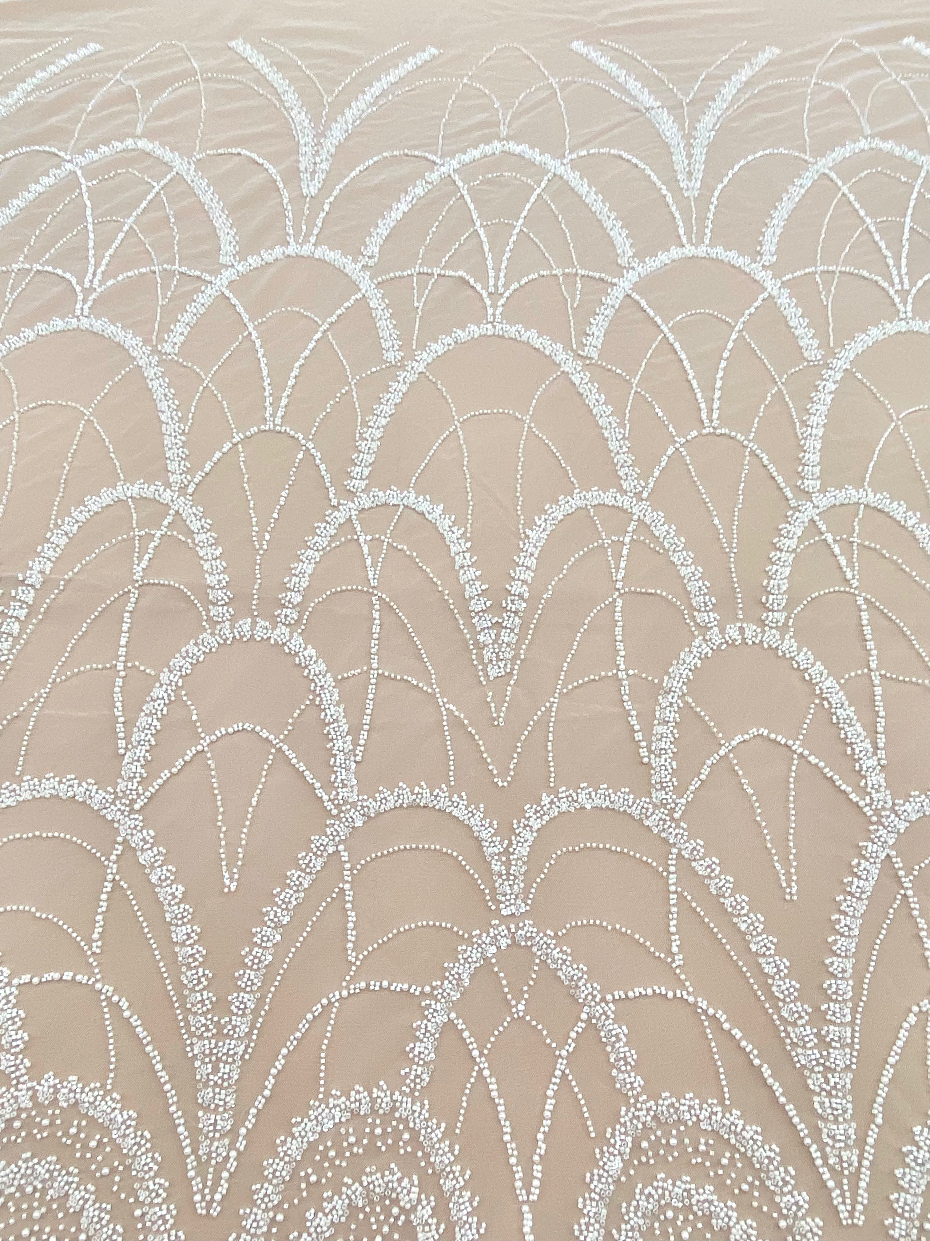 Dantela Ivory cu Model Geometric, cu Perle, Margele si Paiete