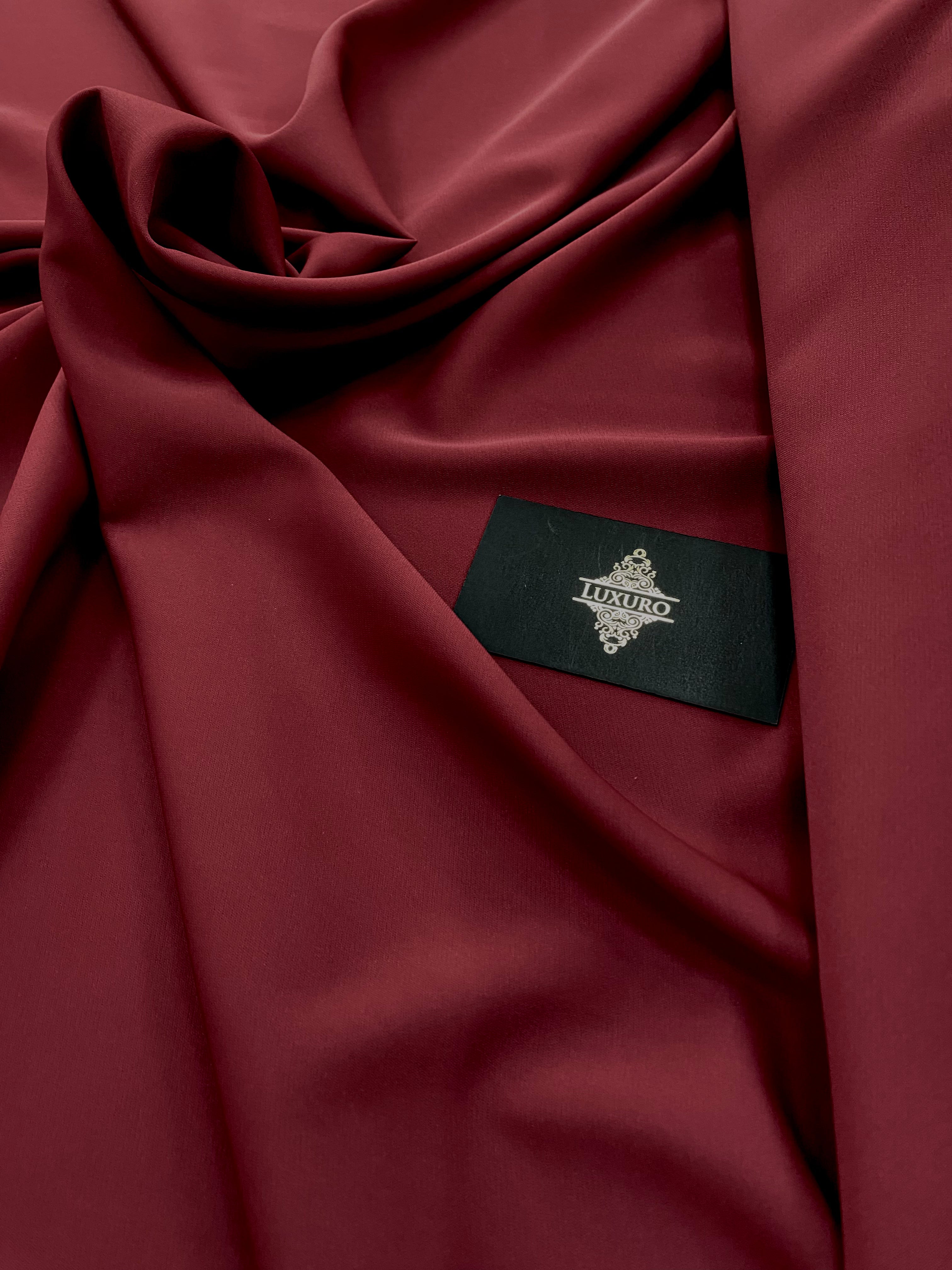 Triplu Voal rugalmas bordó