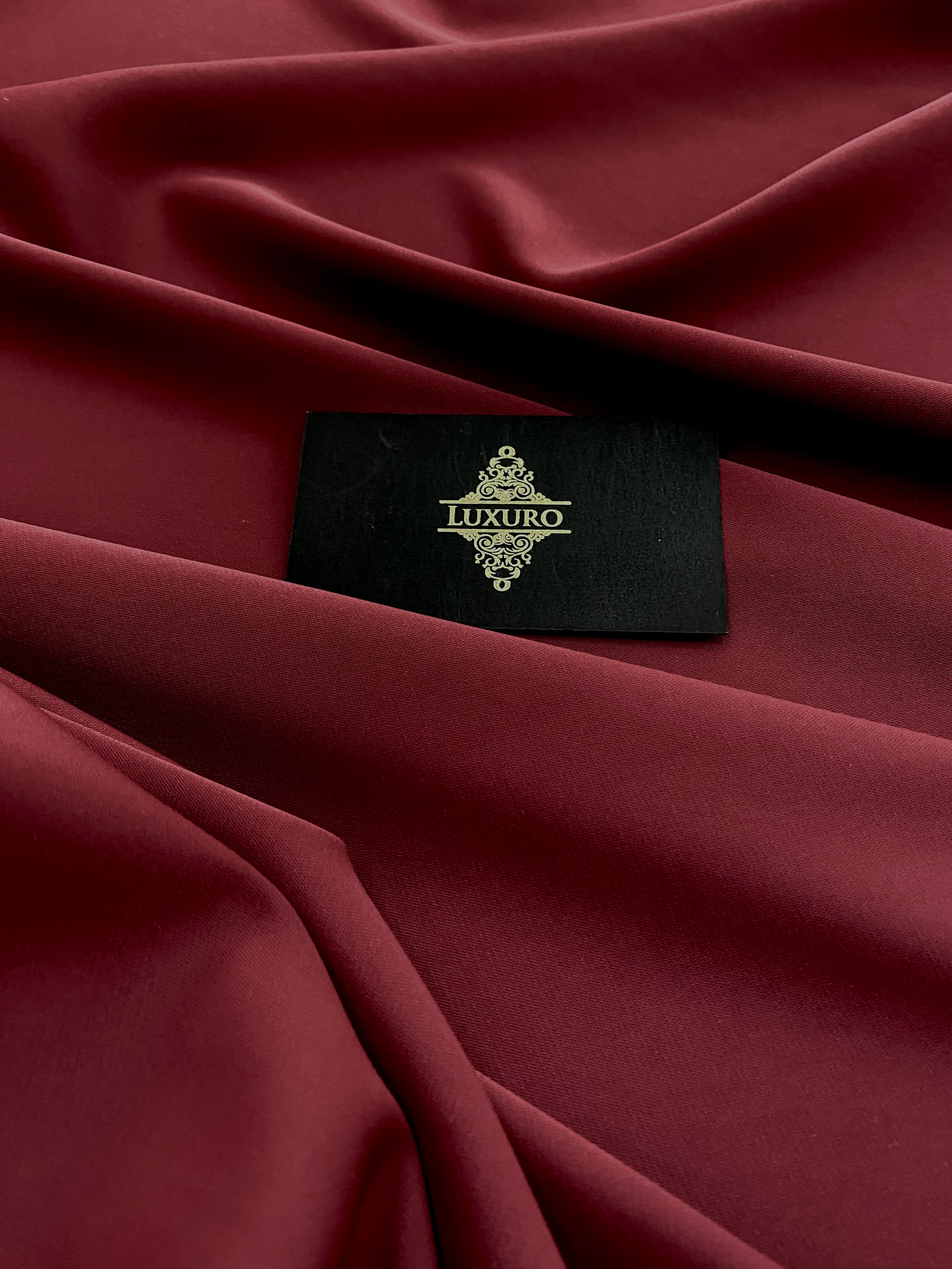 Triplu Voal rugalmas bordó