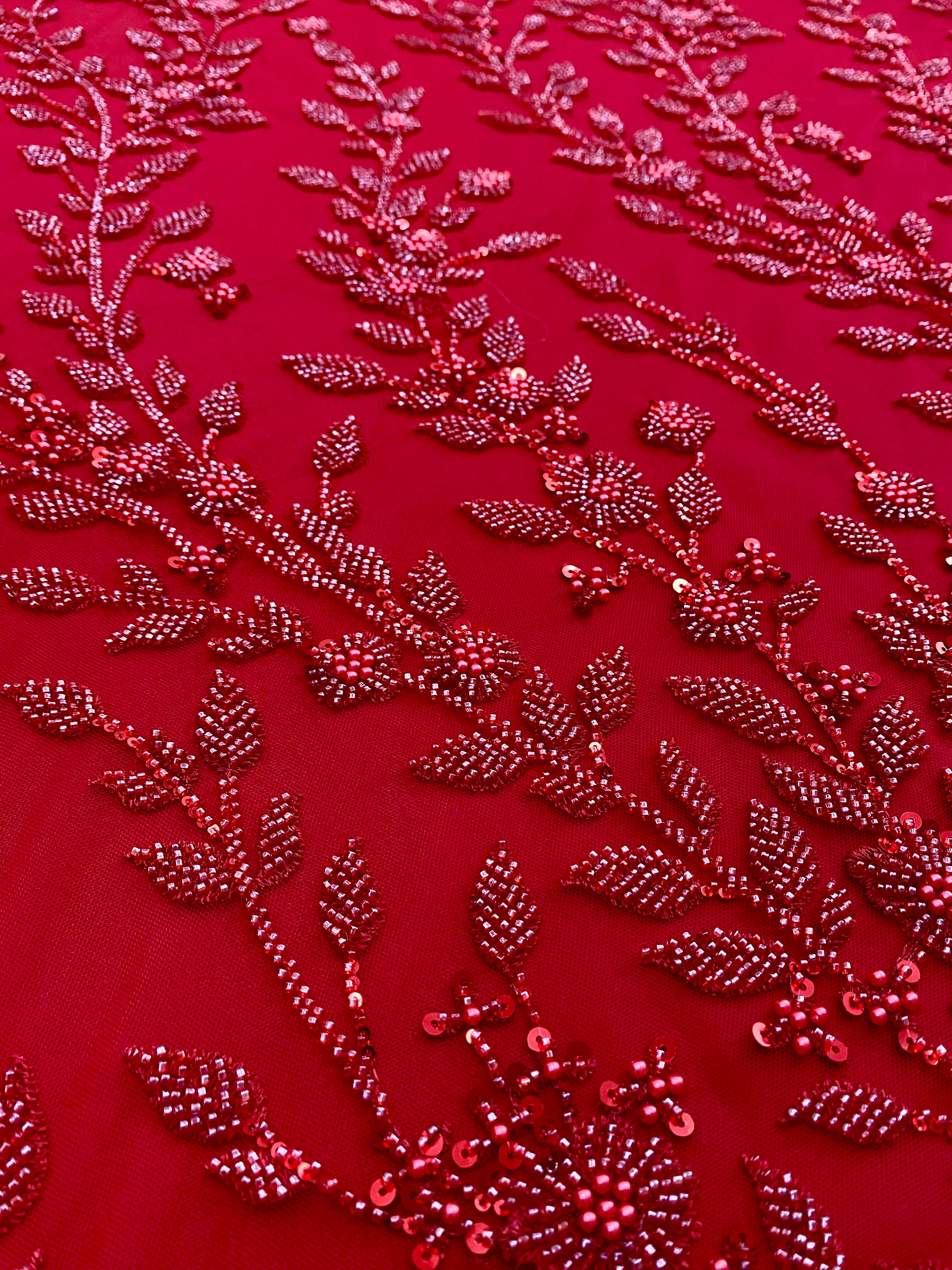 Dantela Couture Rosie cu Model Floral, Perle, Margele si Paiete