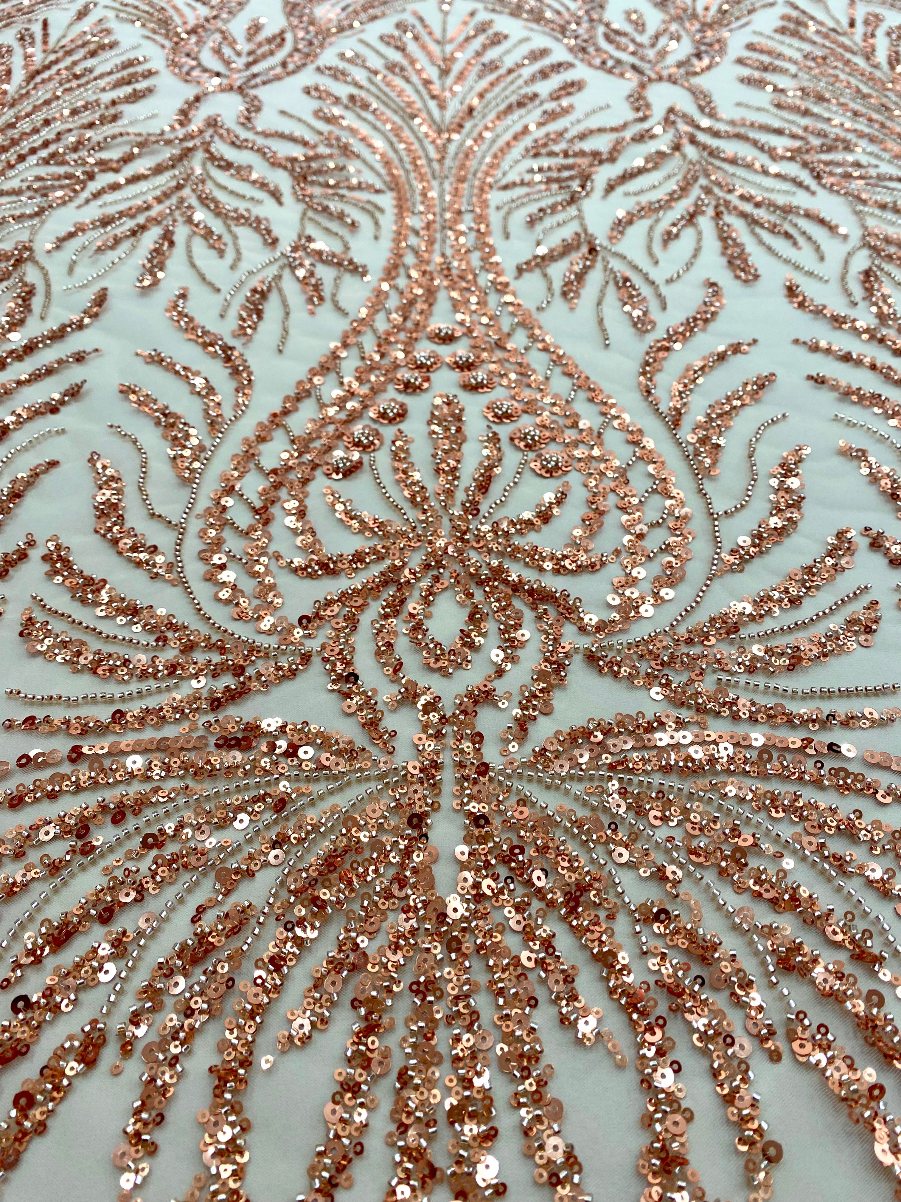 Dantela Couture Arany Rose geometriai mintával, gyöngyökkel és flitterekkel