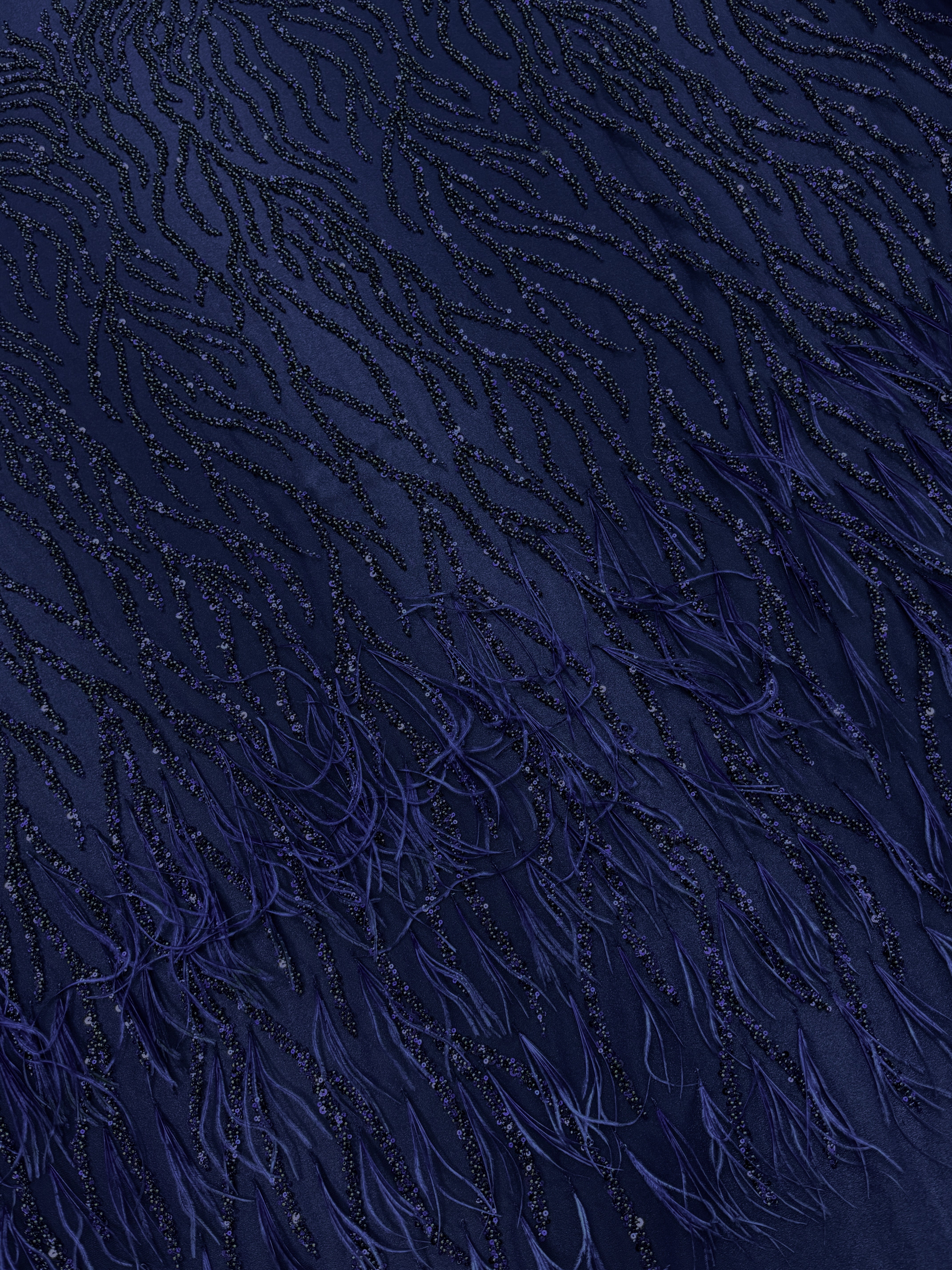 Dantela Couture Bleumarin cu Pene de Strut, cu Siraguri, cu Margele si Paiete