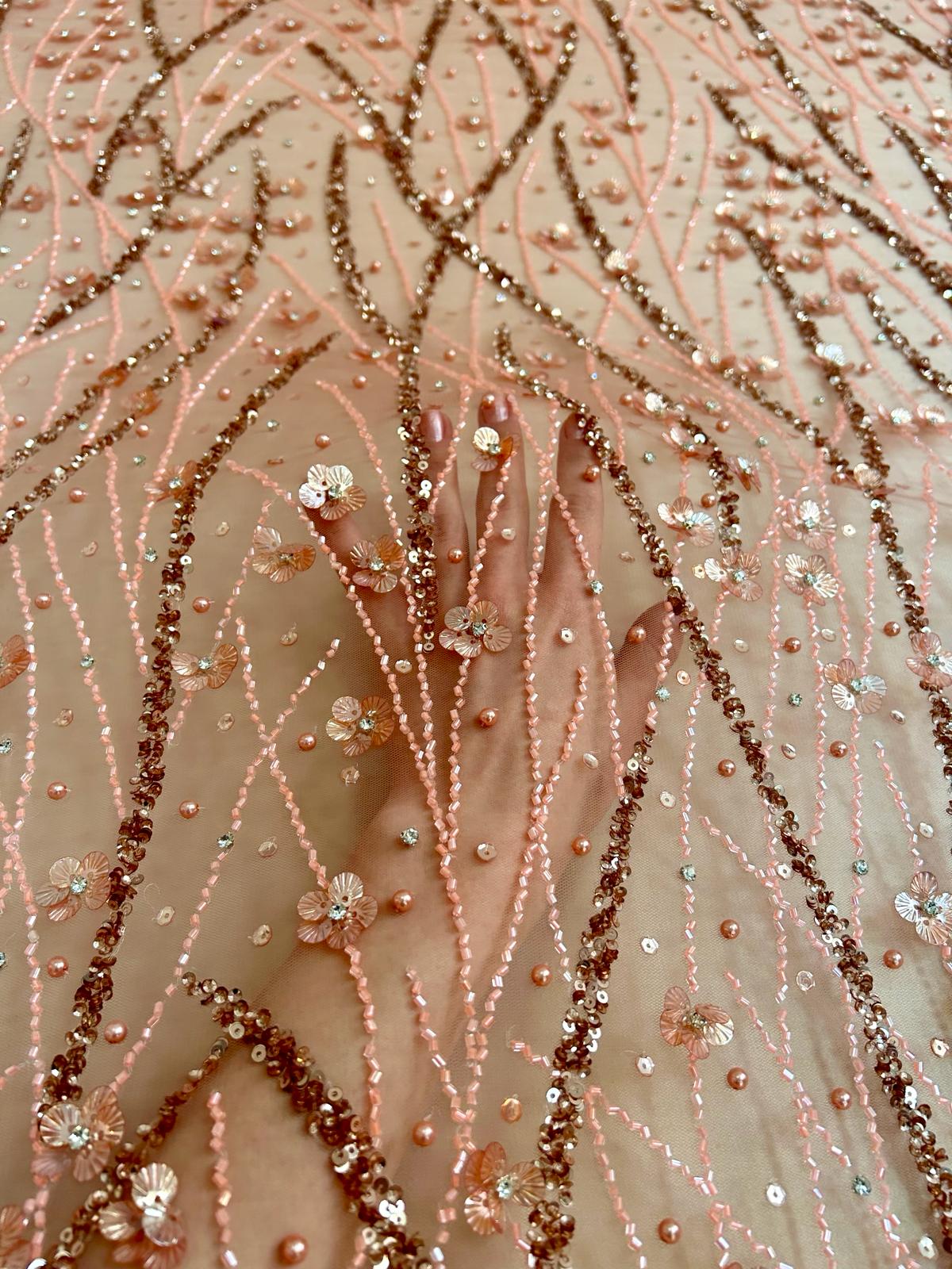 Arany Rose Haute Couture csipke