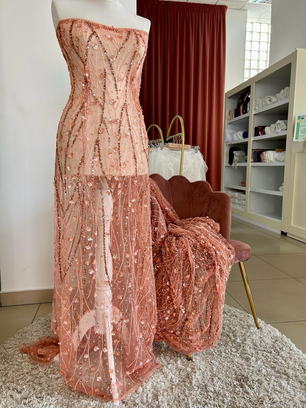 Arany Rose Haute Couture csipke
