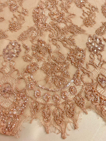 Nude Haute Couture Chantilly típusú csipke