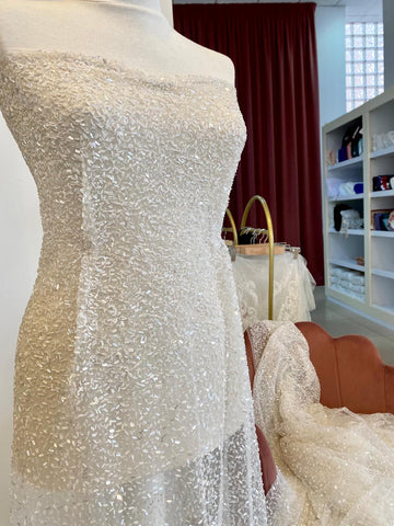 Ivory Haute Couture csipke