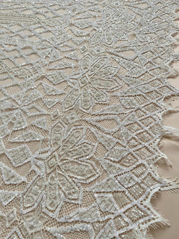 Ivory Haute Couture Chantilly típusú csipke