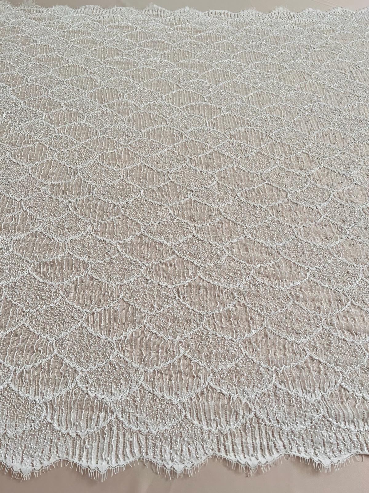 Ivory Haute Couture Chantilly típusú csipke