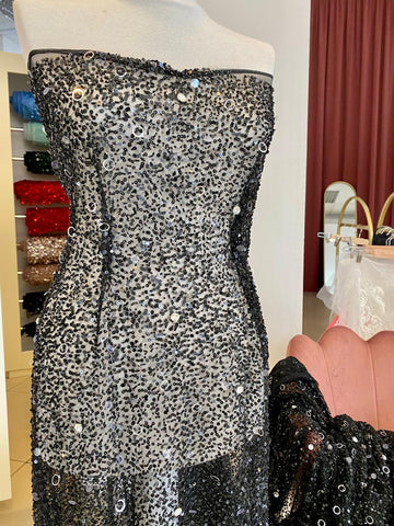 Fekete csipke Haute Couture
