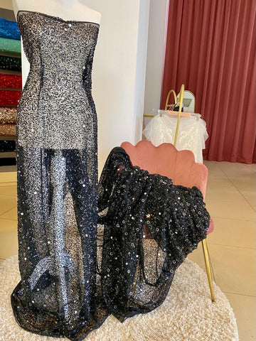 Fekete csipke Haute Couture