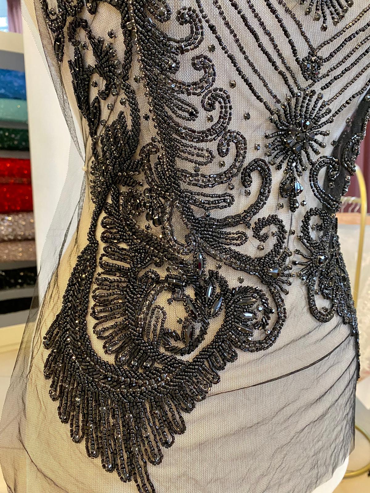 Fekete Haute Couture panel