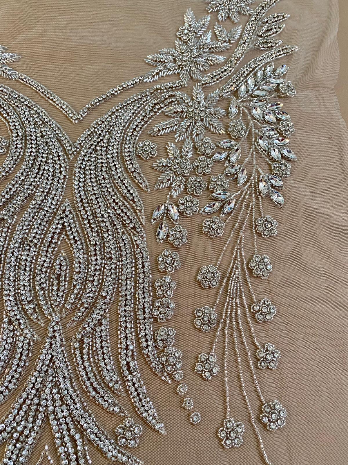 Ezüst Haute Couture panel