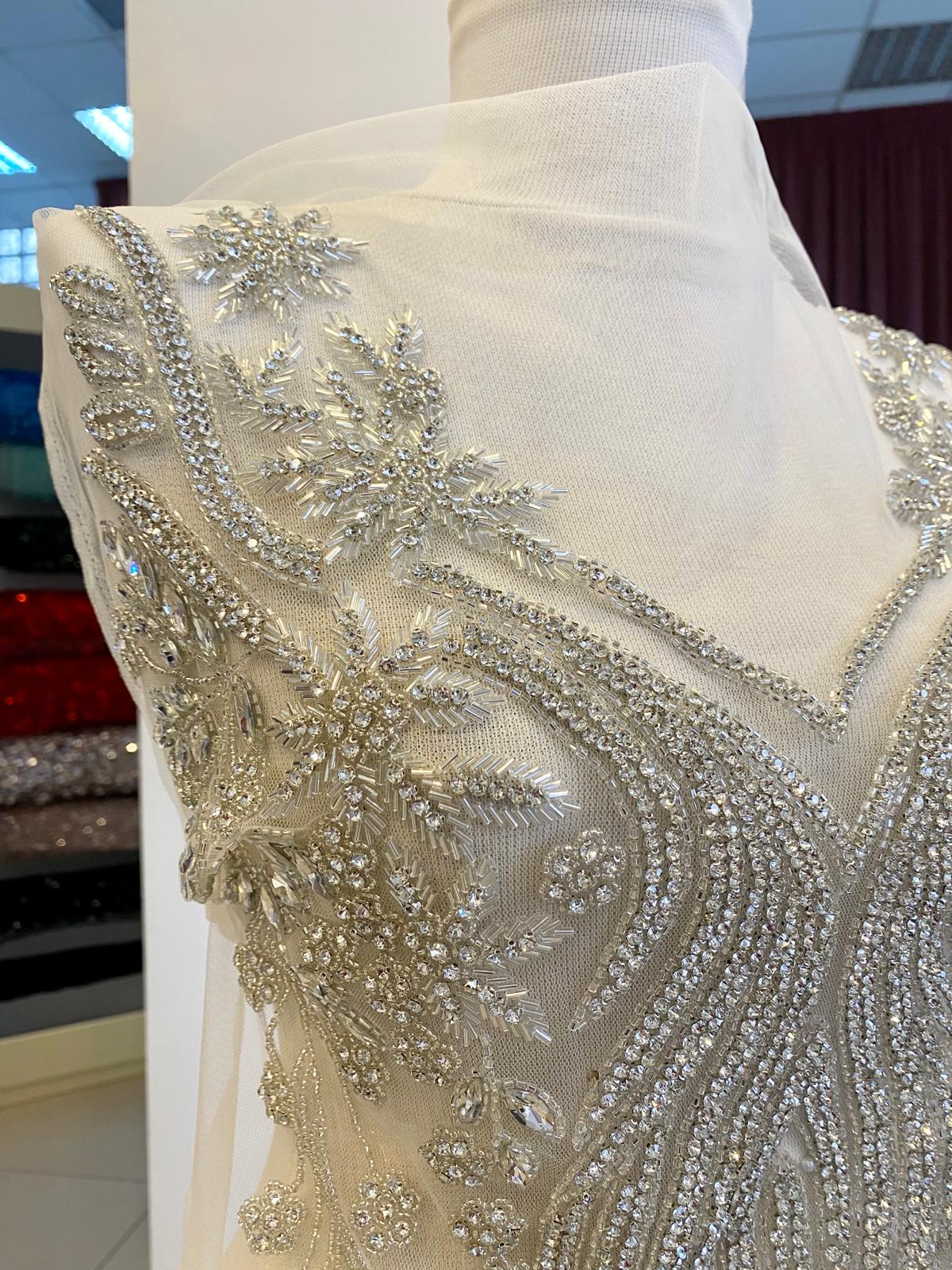 Ezüst Haute Couture panel