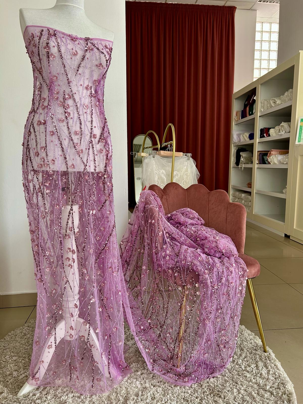 Kupon 0,7 m - Lavanda Haute Couture csipke