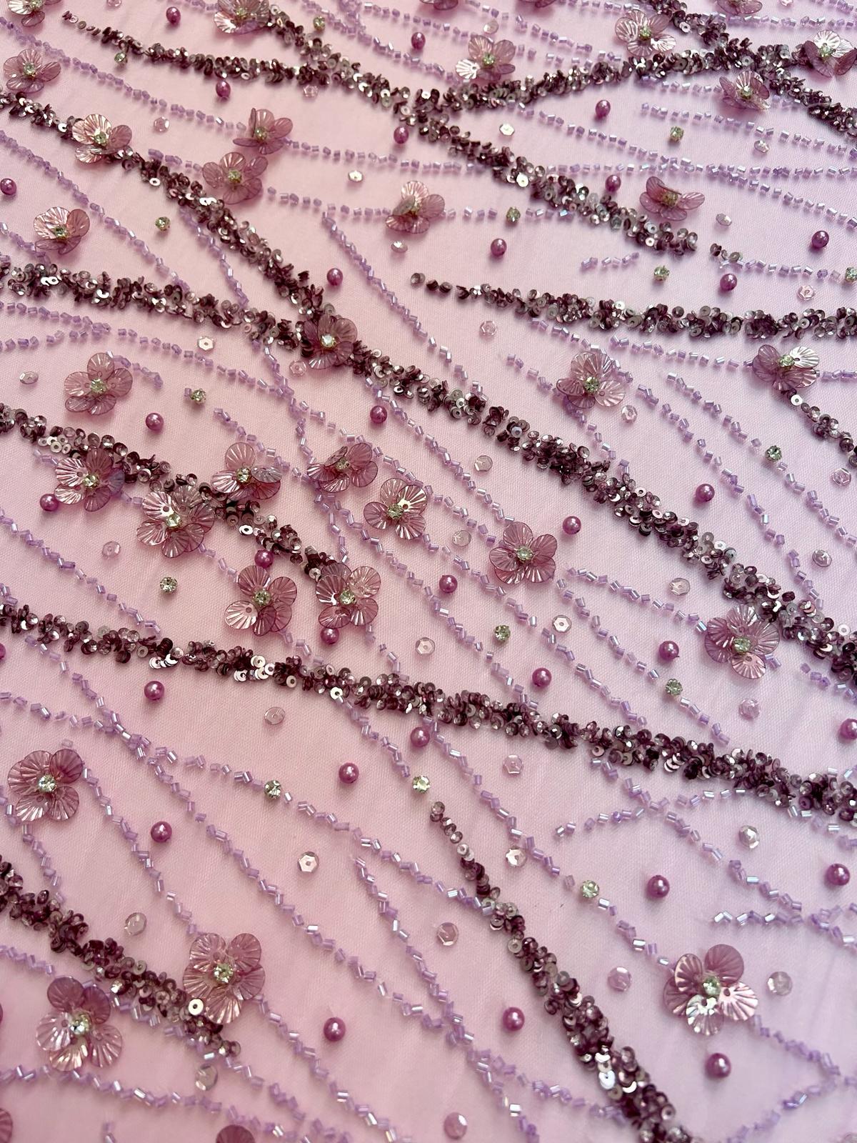 Kupon 0,7 m - Lavanda Haute Couture csipke