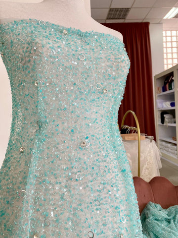 Mentazöld csipke Haute Couture