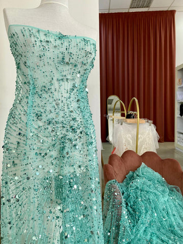 Kupon 1,3 m - Türkiz Haute Couture csipke gyöngysorokkal