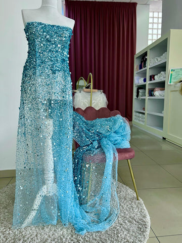 Dantela Albastru Marin Haute Couture