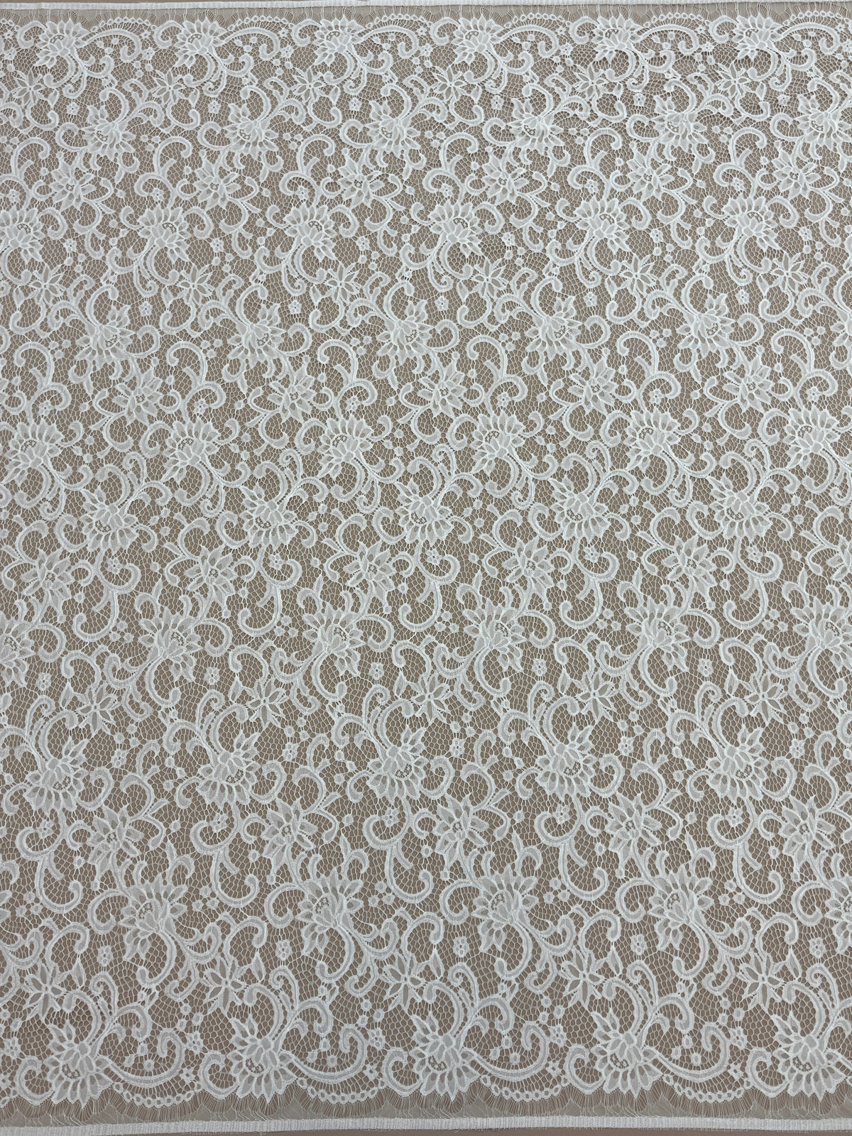 Dantelă Chantilly Ivory - Cupon 3 m