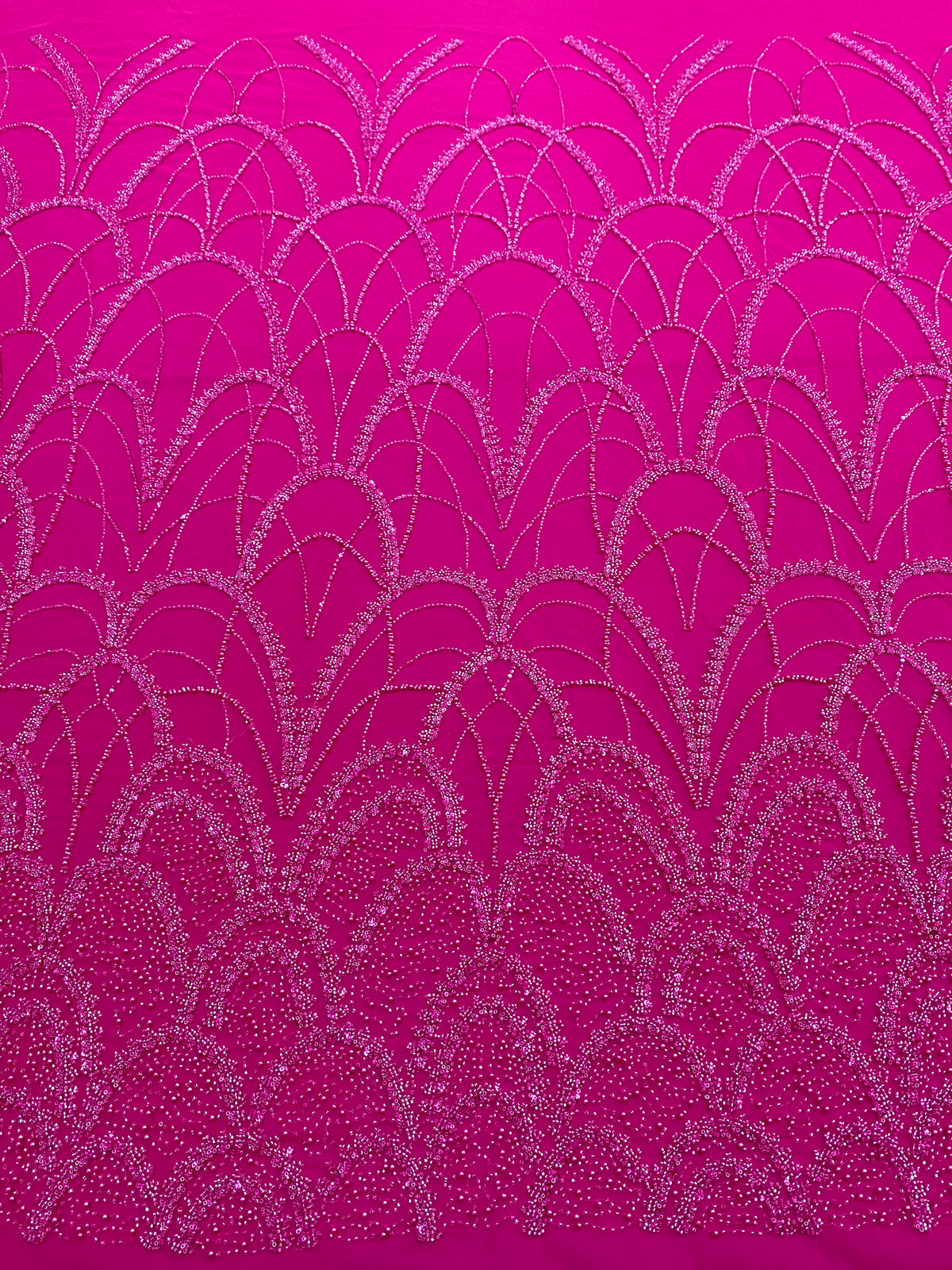 Dantela Couture Fucsia cu Model Geometric, cu Perle, Margele si Paiete