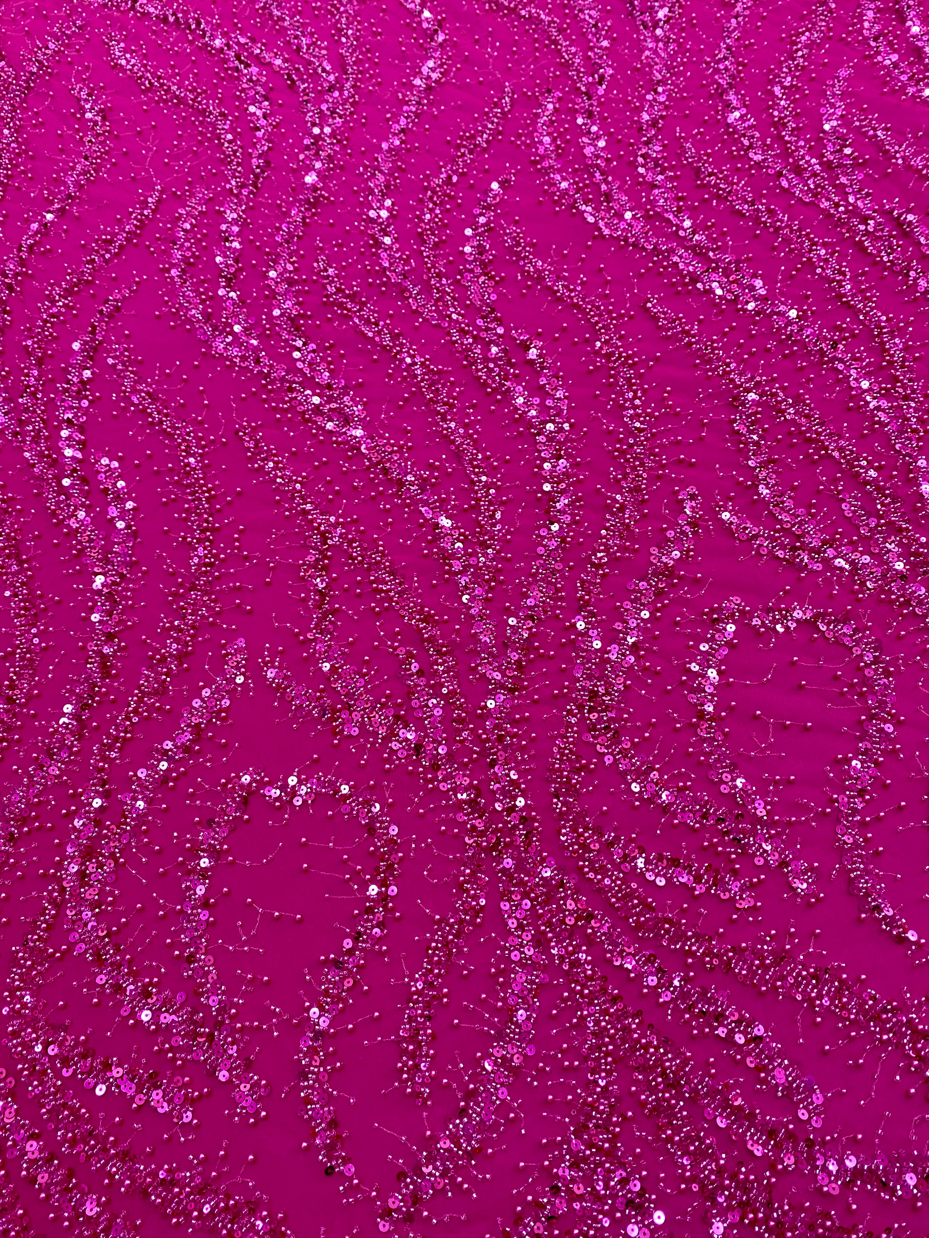 Dantela Couture Fucsia gyöngyökkel, gyöngyökkel és flitterekkel