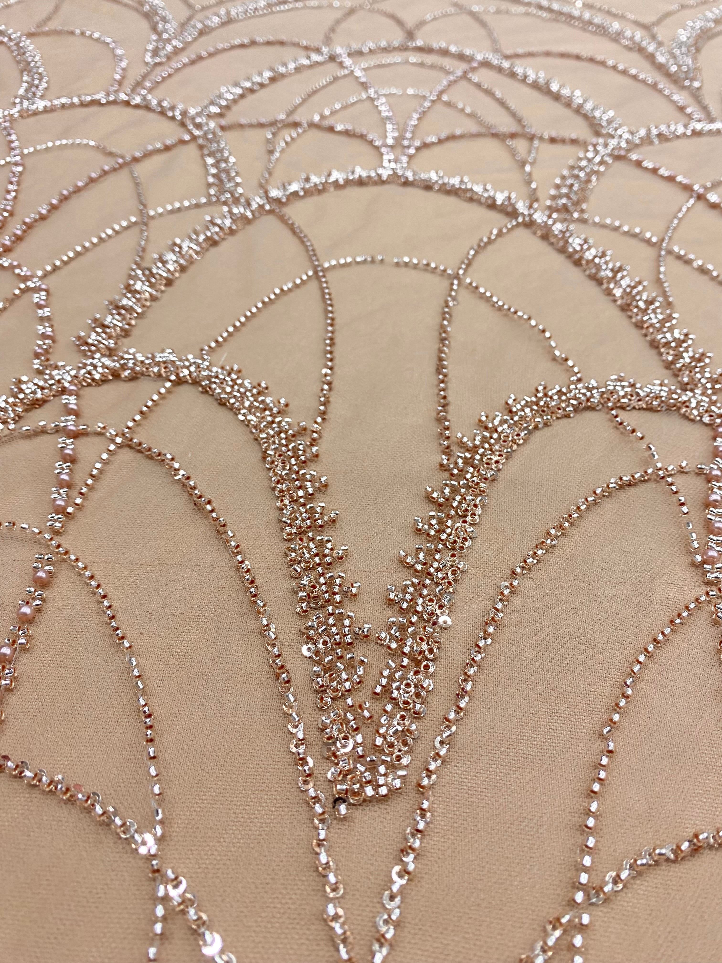 Dantela Couture Auriu Rose cu Model Geometric, cu Perle, Margele si Paiete