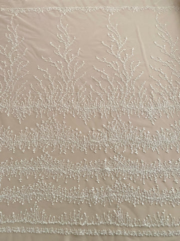 Dantela Couture Ivory geometriai mintával, gyöngyökkel, gyöngyöcskékkel és flitterekkel